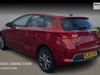 Used Toyota Auris Hybrid 136 HP (100 kW) 2014 Hatchback