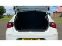 Used Hyundai i20 SE 99 HP (72 kW) 2021 White Hatchback