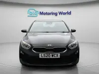 Usado Kia Ceed 118 HP (86 kW) 2020 Cinzento Citadino