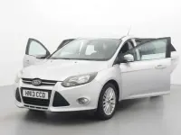 Used Ford Focus Zetec 125 HP (91 kW) 2013 Silver Hatchback