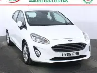 Used Ford Fiesta Zetec 101 HP (74 kW) 2019 White Hatchback