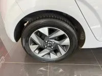 Used Hyundai i10 Advanced 67 HP (49 kW) 2024 Grey Hatchback