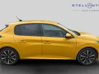 Used Peugeot 208 Allure 99 HP (72 kW) 2020 Yellow Hatchback