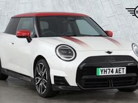 Begagnad Mini Cooper Hatch 133 kW (181 HK) 2024 Vit Halvkombi