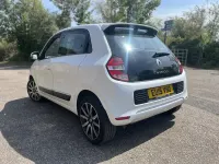Used Renault Twingo Dynamique 70 HP (51 kW) 2015 White Hatchback