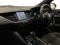 Second-hand Vauxhall Insignia SRi 165 CP (121 kW) 2019 Negru Hatchback