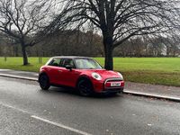 Used Mini Cooper Classic 136 HP (100 kW) 2021 Red Hatchback