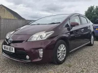 Used Toyota Prius 122 HP (89 kW) 2021 Maroon Hatchback