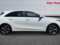 Used Kia Ceed 140 HP (102 kW) 2019 White Hatchback