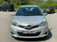 Used Toyota Yaris 90 HP (66 kW) 2012 Silver Hatchback