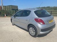 Begagnad Peugeot 207 Active 92 HK (67 kW) 2011 Silver Halvkombi