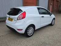 Usado Ford Fiesta 75 HP (55 kW) 2016 Branco Citadino
