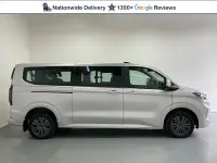 Usado Ford Tourneo Custom Titanium 136 HP (100 kW) 2024 Prateado Van