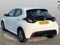 Used Toyota Yaris 116 HP (85 kW) 2023 White Hatchback