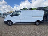 Used Renault Trafic Business 120 HP (88 kW) 2015 White MPV