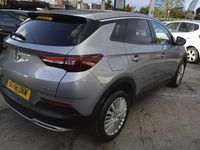 Used Vauxhall Grandland X Sport 130 HP (95 kW) 2018 Grey SUV