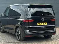 Begagnad VW Multivan Style 150 HK (110 kW) 2025 Svart Minibuss