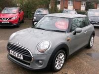 Usado Mini Cooper Hatch 136 HP (100 kW) 2017 Cinzento Citadino