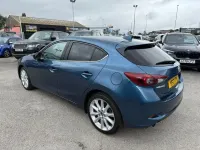 Used Mazda 3 Inclusive 121 HP (88 kW) 2017 Blue Hatchback