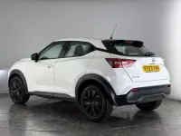 Używany Nissan Juke Acenta 114 KM (83 kW) 2023 Biały SUV