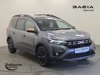 Used Dacia Jogger Extreme 141 HP (103 kW) 2024 Grey MPV