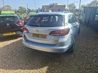 Second-hand Vauxhall Astra Elite 136 CP (100 kW) 2017 Argintiu Break