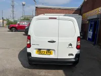 Usado Citroën Berlingo 100 HP (73 kW) 2023 Branco Monovolume