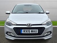 Used Hyundai i20 Premium 101 HP (74 kW) 2015 Silver Hatchback