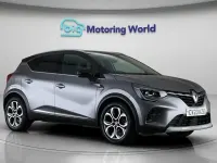 Używany Renault Captur Techno 145 KM (106 kW) 2023 Szary SUV