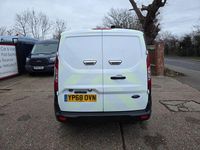 Used Ford Transit Connect 100 HP (73 kW) 2018 White MPV