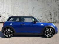 Used Mini Cooper S Exclusive 189 HP (139 kW) 2019 Blue Hatchback