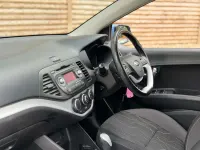 Used Kia Picanto 84 HP (61 kW) 2015 Blue Hatchback