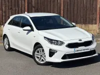 Used Kia Ceed 114 HP (83 kW) 2019 White Hatchback