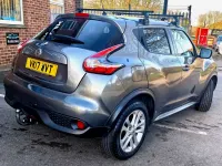 Usado Nissan Juke N-Connecta 110 HP (80 kW) 2017 Cinzento SUV