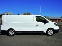 Begagnad Renault Trafic 130 HK (95 kW) 2023 Vit
