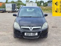 Begagnad Vauxhall Zafira 115 HK (84 kW) 2010 Svart Minibuss
