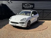 Used Porsche Cayenne 245 HP (180 kW) 2012 White SUV