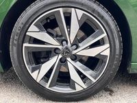 Used Peugeot 308 Allure 129 HP (94 kW) 2023 Green Hatchback