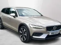 Used Volvo V60 CC Ultimate 247 HP (181 kW) 2023 Estate
