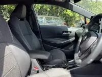 Used Toyota Corolla Design 140 HP (102 kW) 2024 Red Estate