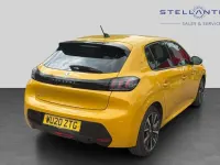 Used Peugeot 208 Allure 99 HP (72 kW) 2020 Yellow Hatchback