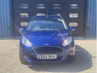 Używany Ford Fiesta Zetec 82 KM (60 kW) 2014 Niebieski Hatchback