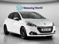 Used Peugeot 208 S 82 HP (60 kW) 2019 White Hatchback