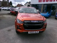 Used Isuzu Pick up 162 HP (119 kW) 2022 Orange Pickup
