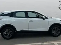Used Nissan Qashqai Acenta Premium 140 HP (102 kW) 2023 White SUV