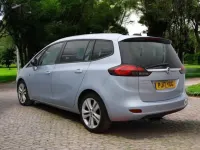 Second-hand Vauxhall Zafira SRi 140 CP (102 kW) 2017 Argintiu Monovolum