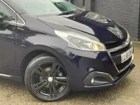 Used Peugeot 208 GT-line 110 HP (80 kW) 2016 Blue Hatchback