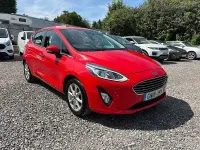 Used Ford Fiesta Zetec 101 HP (74 kW) 2018 Red Hatchback