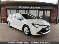 Used Toyota Corolla 140 HP (102 kW) 2023 White Van