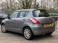 Usado Suzuki Swift SZ3 94 HP (69 kW) 2011 Cinzento Citadino